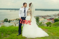 Фотосъемка молодых на поляне