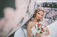 Невеста на диване