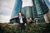 Фотосъемка молодеженов среди цветов