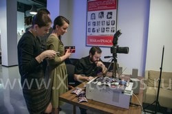 Замена зеленого фона и печать фотографий в присутствии клиента