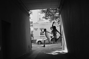 На фото Love Story