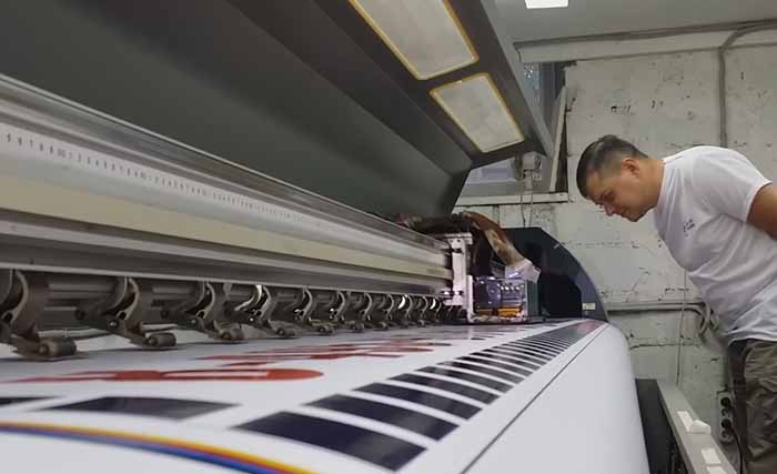 Видеосъемка рекламы и широкоформатная печать